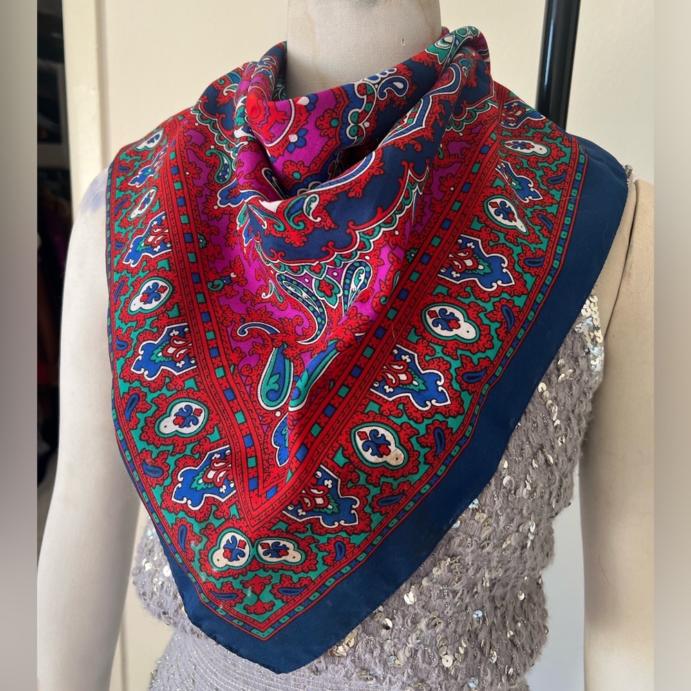 Vintage 90s Fuchsia Red Navy Paisley Scarf
